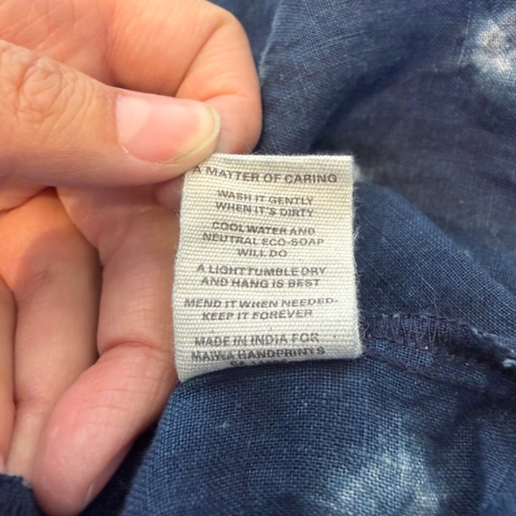 Maiwa blue shibori bandhani linen robe natural indigo - Picture 6 of 7
